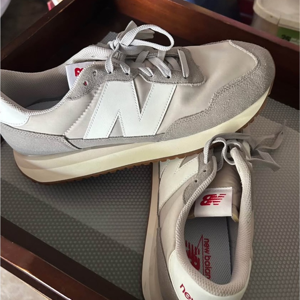 New Balance Men's Gray and White Sneakers